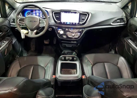 2025 Chrysler Pacifica Select from USA, damaged, VIN 2C4RC1BG2SR518697